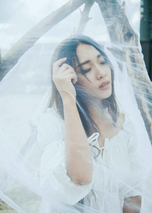 女子私密被灌风油精视频