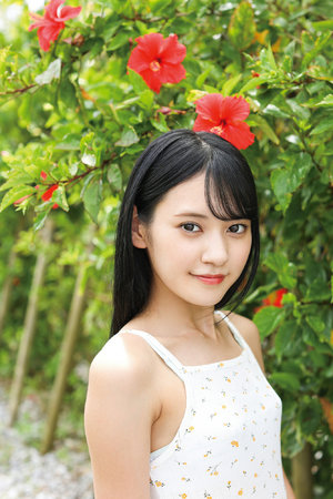 扣扣传媒女演员